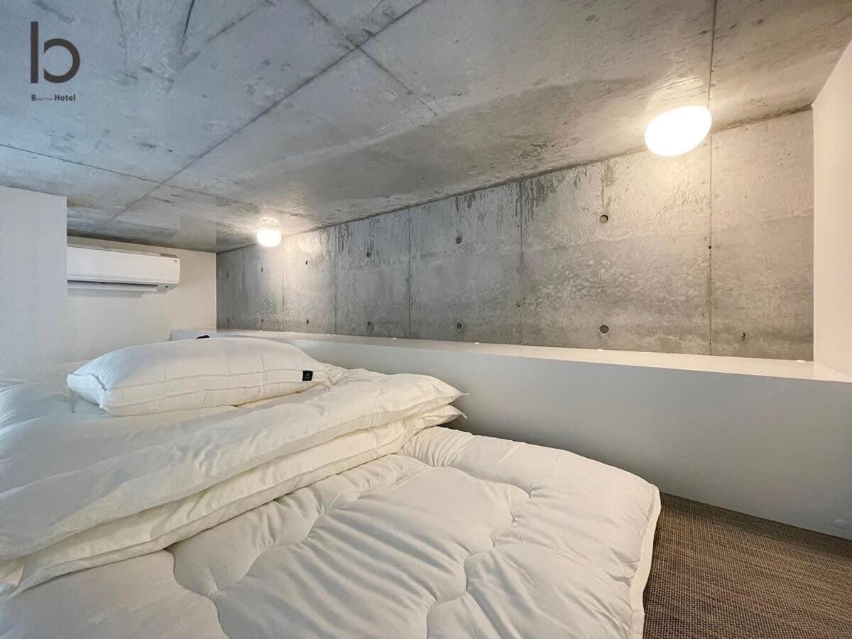 Bhotel Nekoyard - Modern Loft Studio Steps From Peace Park Хіросіма Екстер'єр фото